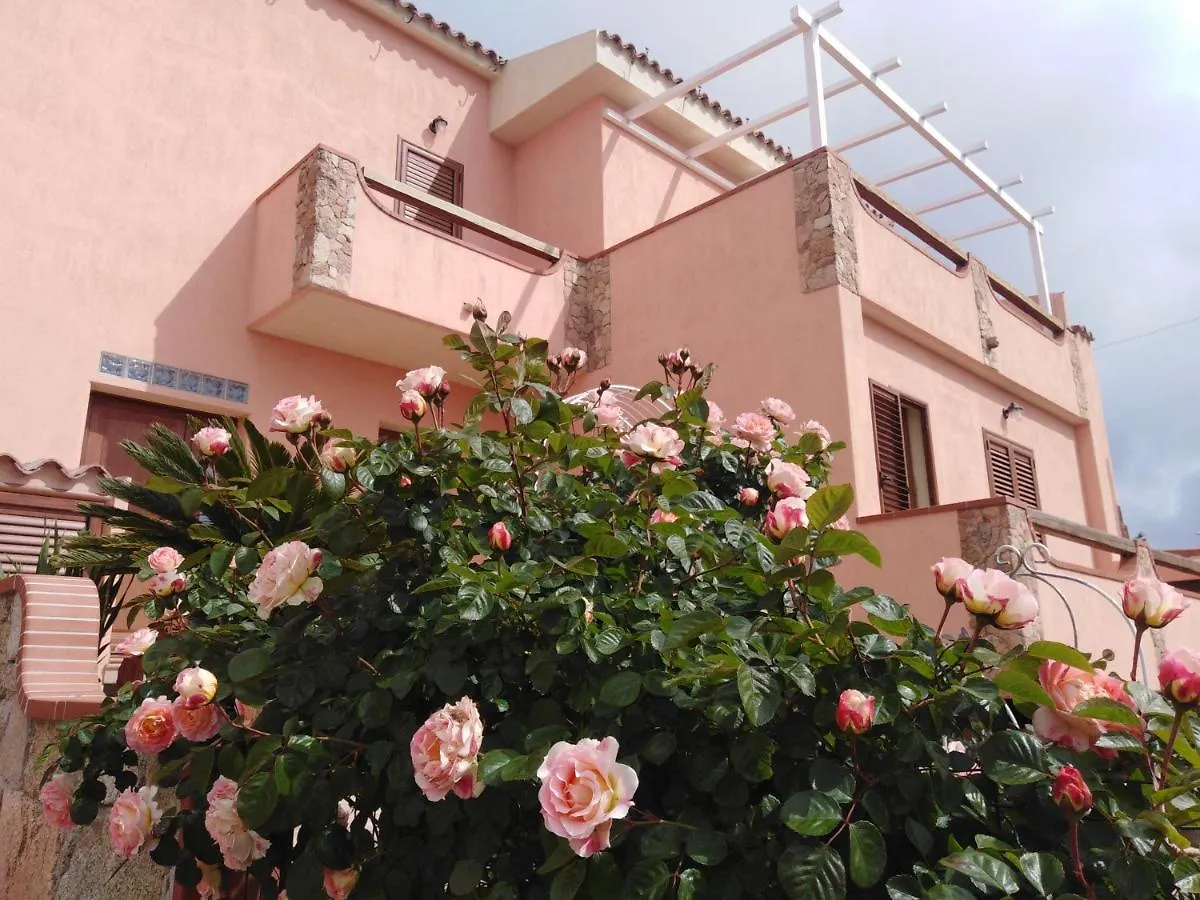 The Roses Garden Bed & Breakfast La Maddalena  0*, La Maddalena (Sassari)