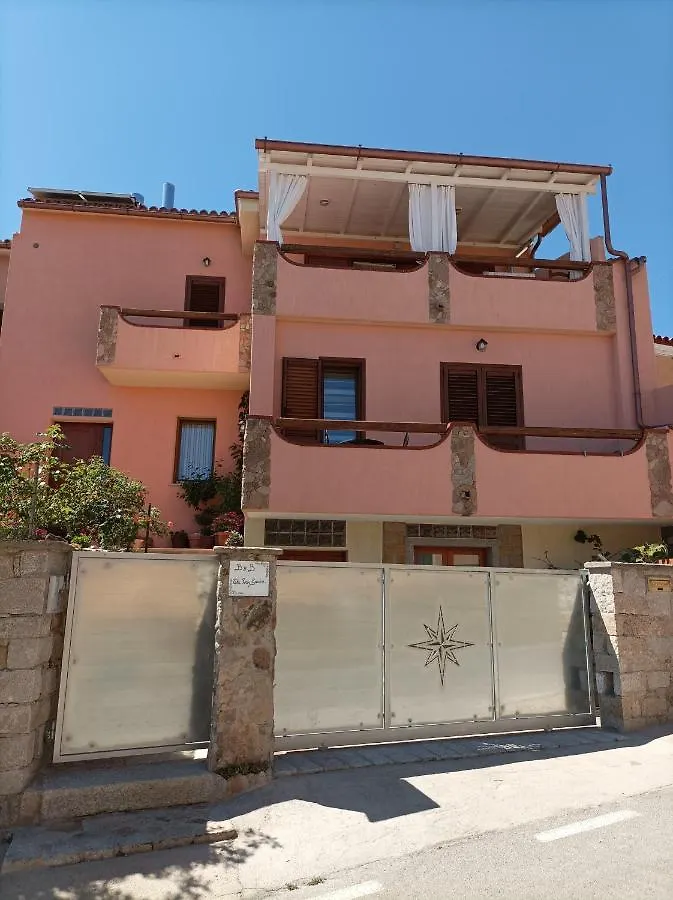 Bed & Breakfast The Roses Garden Bed and Breakfast La Maddalena